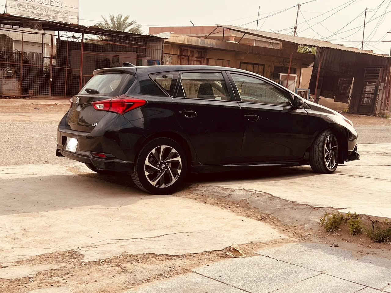 كورلا سيونIM
موديل ٢٠١٦
ماشيه ٦٧
السياره بدون صبغ بدون حادث
داخلها مغلف جديد
ويل كب كروم
مري شفط
كير اوتو+عادي
داخلها كلش جديد 
منضومة زنون بلادي
لد خلفي
رقم بغداد الجديد 
سنوية باسمي
السعر١١٧
مكانها ديالى / الزهيرات 
***********
