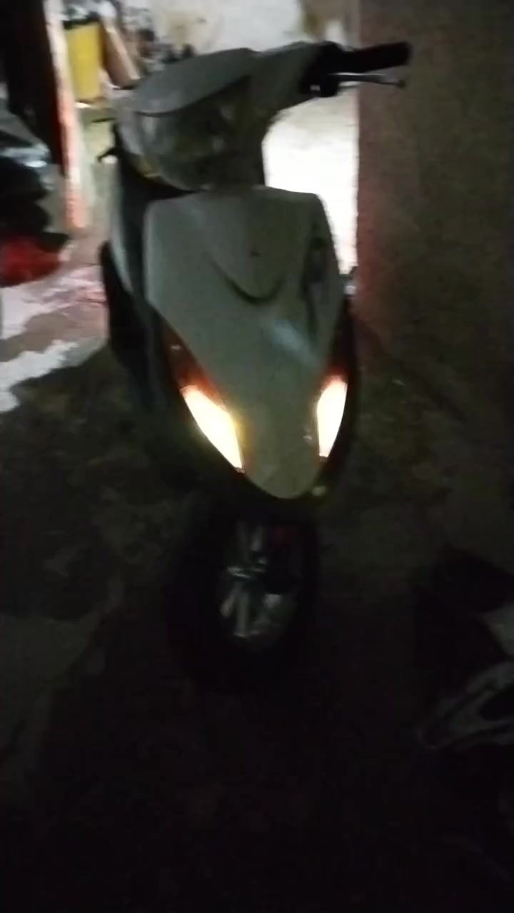 سلام عليكم شباب دراجه ماكس عدله امزوده من كل نواحي دراجه خير من الله تجي شغل وتطلع  دراجه 55 كلشي مناقصها نضافه 90 بل ميه لا نضوح ولا تبخير تجي تفحص بيها نضوح لا تاخذه بيها اي شي لاتاخذها السعر 500 وقابل للتفاوض وبيكم خير ودللو  رقمي ***********
