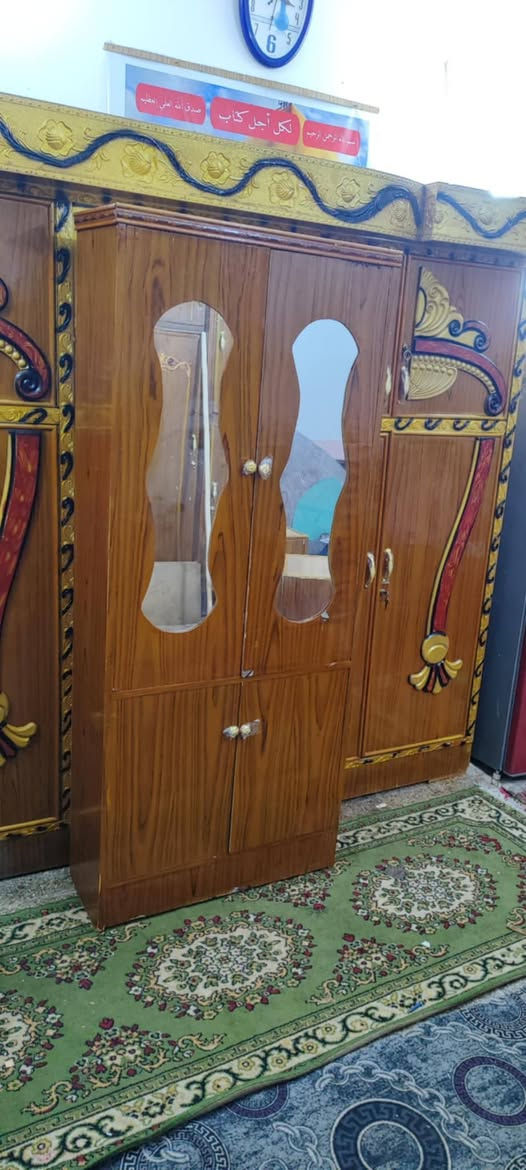 غرفه ام ٥ ملحق حلوه مال عرس نظيفه يدات جدد قفاله جدد صبغ تلميع جديد متواجد علخاص اكو توصيل رقمي ***********ابو جود سعره ٥٠٠ لف
