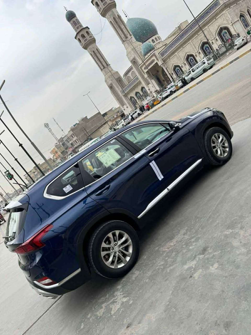 السلام عليكم
سنتافيه موديل 19 بغداد نكليزي تحويل شرط 

 

حادثها جاملغ وبنيد بدون دواخل  فقط

مكينه وكير وتبريد وحداديه لوك.   

مواصفات 

شاشه كامره

تحكم ستيرن جيهتين

مانع نزلاغ 

ثلاث انضمه قياده 

نضمام ايكو 

ويل كب كروم 

اربعه سلندر. 5راكب.  

السعر اكتب تم ويوصلك السعر

مراوس يرهم.  مكاني بغداد. 

السعر انتصال وتدلل

***********
