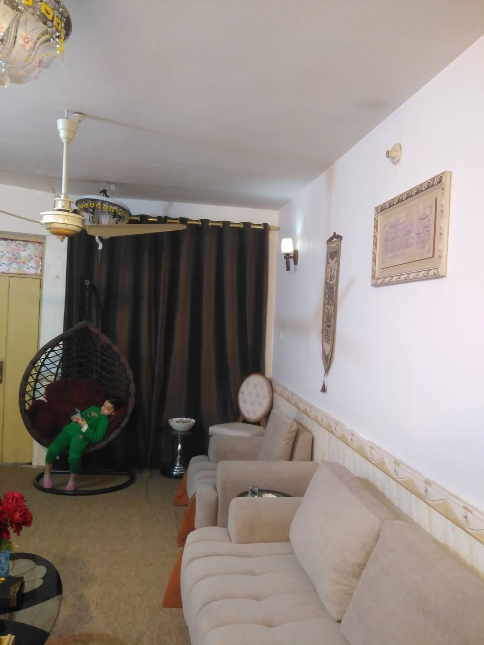 السلام عليكم ورحمة الله وبركاته 🏛️🏛️🏛️

عقار للبيع مساحتة 110م طابق ونص حرف T بحي الشهداء قرب مكتب الرشيد بيع مستعجل 130 مليون ركن ماكولات العراقي ثالث قطعة عن السايدين مال مكتب الرشيد وسعره مناسب بنائه كونكريت مسلح البيت وي مستوى الشارع موقعه مميز جدا وسعره مناسب خدمات كاملة متوفره يتكون الطابق الأول من غرفة نوم وصالة ومطبخ واستقبال مع تخاريج وصحيات داخل وخارج البيت اما الطابق الثاني يتكون من غرفه نوم وصالة وسطح للأستفسار أكثر الأتصال على الرقم *********** جاسم الكرعاوي بي 🏛️🏛️🏛️
