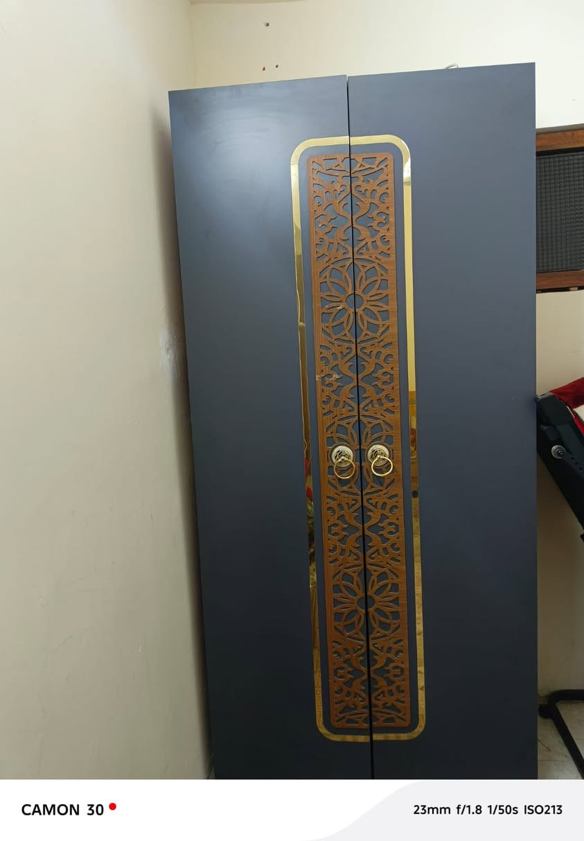 غرفه نوم  تركيه نضيفه للبيع المكان الحسينيه مليون وبيها مجال الاتصال على الرقم ***********
