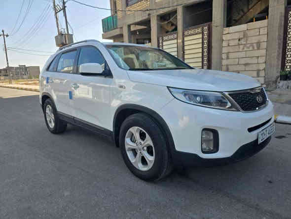 سلام عليكم سورنتو للبيع موديل 2013 خليجي مكفوله من صبغ بيه بارد بل باب العبري مكينه وكير مكفولت تبريد ثلج 7 راكب 3 قطع تبريد سياره جديده وحلوه مكينه 2400 دوش رقم بغداد سعر 161 وبيه مجال قليل مكان سياره واسط الاتصال بل رقم ***********
