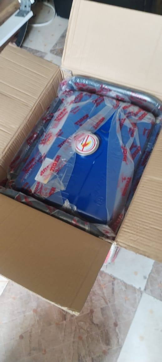 للبيع بشرط تايكر باب اول السعر 250 الف العنوان كفري
***********
