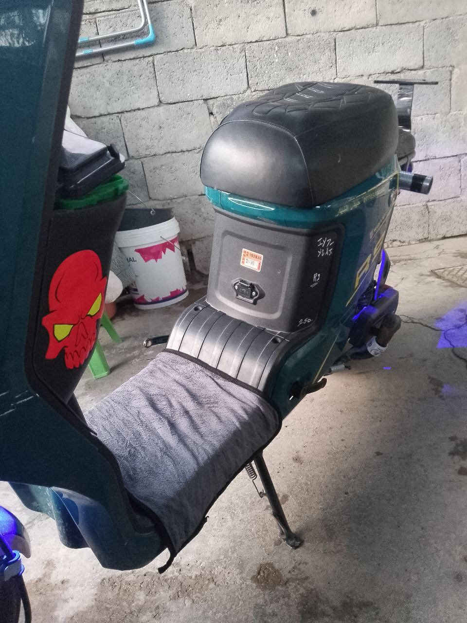 دراجه r9 للبيع
السلام عليكم دراجه شحن ار تسعه دراجه نضافه 85/100كهربائيات مبدل بيها بس جاملع امامي بطاريات نص عمر مكاني بغداد الدوره شارع الكوخ رقم الهاتف او الاستفسار *********** موجود واتساب
