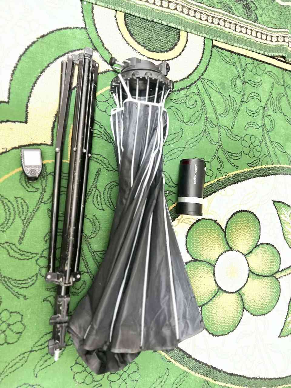 هيه وملحقاتها 

السعر ٤٠٠ الف وبيها مجال للشراي 

مكاني حله  / ***********
