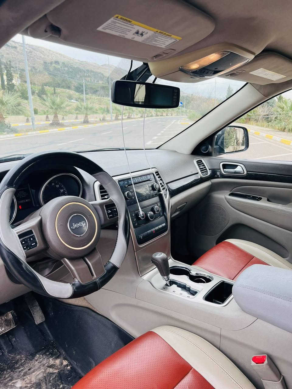 جیب لا ریدۆ ٢٠١١فو ل مواسفات جلد دبل اکسل گیڕ مکینه تقه و ڕقه لیدران هه مو به شه رت مکینه نکراوه ته وه سه نه وی تازه یه یه ک بارجو دوو به له بۆیاخ دوو جی کارته ڕسمی سۆنرم داناوه زۆر زۆر خاوینه باشو بیشی کبسه سعر ١٤٢گه ڵا مۆبایل *********** أربيل, العراق
