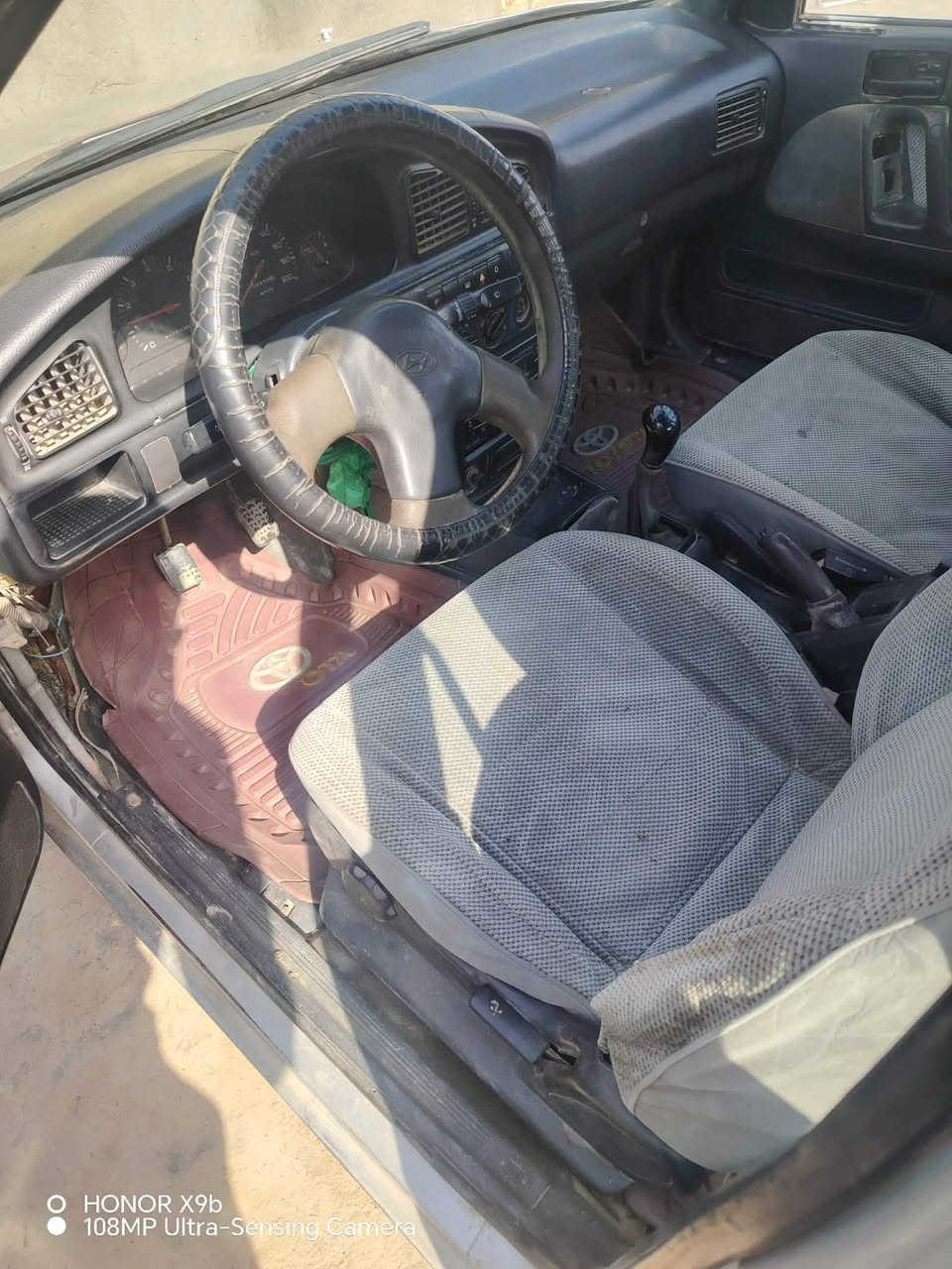 السلام عليكم للبيع سيارة النترة موديل 93 رقم بغداد  سيارة نضيفة وخير من الله سيارة بسمي سنوية مانافذة مكفولة من كلشي بس المحرك بي تنقيص السعر 28 وبيه مجال الاستفسار على الرقم ***********
