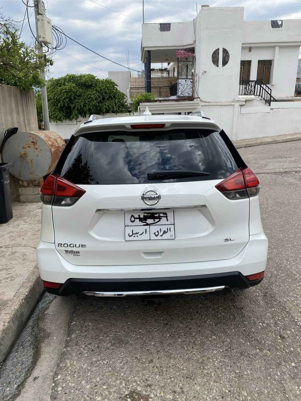 نيسان روج موديل ٢٠١٧ صبغ ربع جملغ خلفي بدون دوخل ماشي ٨٦ ميل موصفات SL مكان عقره تلفون *********** واتساب سعر 147
