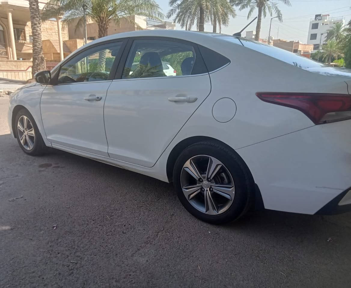 مكلف بلنشر اكسنت 2019 ابيض
نص فول شاشة كبيره مع كاميرا دواره تحكم ستيرن كروز سرعة مانع انزلاق تحديد مسار وضعيات قيادة مود درايف 
محرك 1600 
حادث جاملغ امامي أيسر وبنيد بدون دواخل
محرك وكير وصدر وتبريد كله جديد
رقم اربيل دولي جديد
تحويل او وكالة
السعر 120
بغداد زيونة  *********** 
اتصل فقط  مكلف بلنشر.... بغداد, العراق
