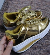 جديد • جيس • ملابس