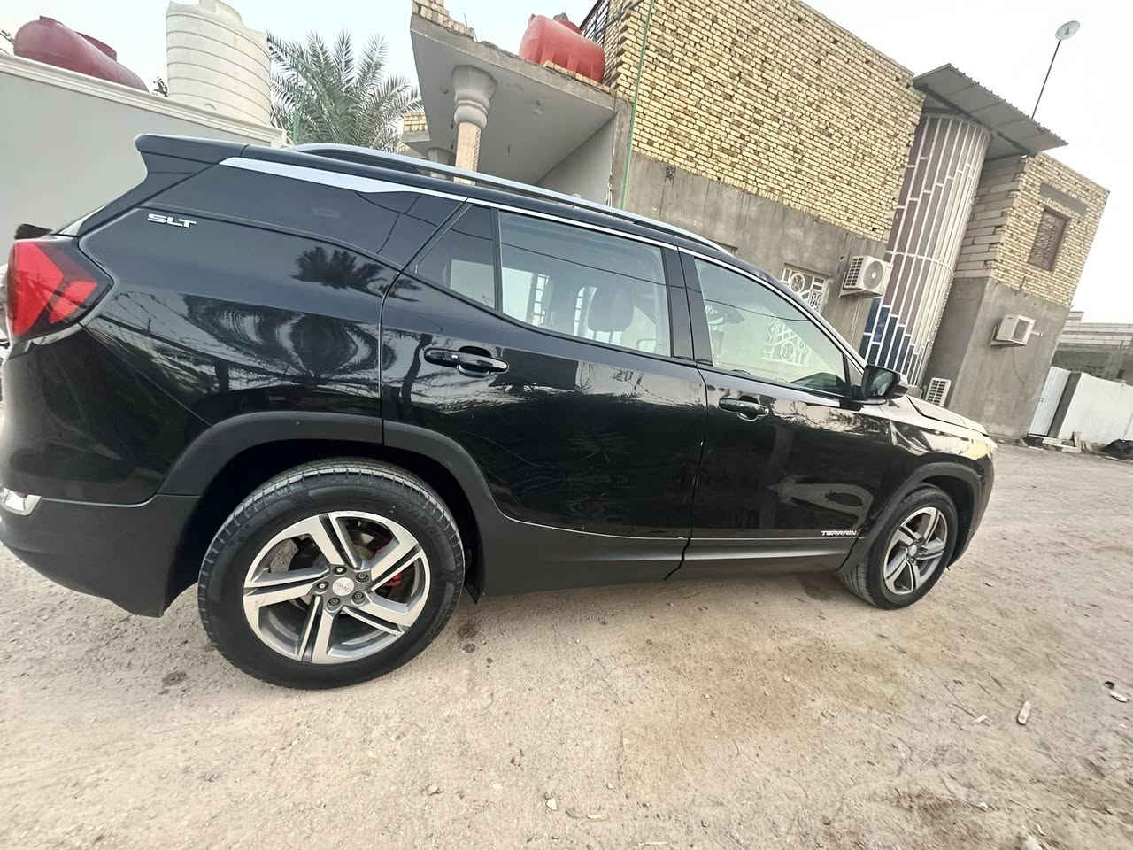 السلام عليكم
للبيع جمسي تيران2020السياره ١/١ فول

المواصفات /

1-محر 1500تيربو 

2-فئهSLT

3-فور ويل تويل

4- بصمة أبواب مع بصمة تشغيل 5-  

6-كشنات تدفئه

7-كامره خلفيه

8-تبريد قطعتين أمامي خلفي 

9-شاشه كبيره 

10-تحكم ستيرن جهتين امامي + خلفي 

11-نضام ABS مانع نزلاق 

12-كشنات كهربائي  

13-لايت زنون + حاجب زنون 

14-دواخل نظيفه جدا 

15-سايد بريك دكمه 

16-تحديد مسار منع انزلق

17-توقف ذاتي +رادر امامي 

#وباقي المواصفات المعروفه SLT

سعر السياره159 $ وبيها مجال غليل 

العنوان بصرة/*********** واتساب موجود ___________________
