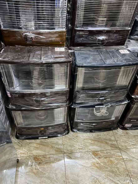 سلام عليكم يوجد طباخات باله كريازي مصري رويال فريش يونفصال
يوجد تصليح صوبات 
يوجد صوبات باله البيع 
العنوان فلوجه قرب حديقه العامه  حجي شامل العيثاوي 
رقم الهاتف ***********
***********
