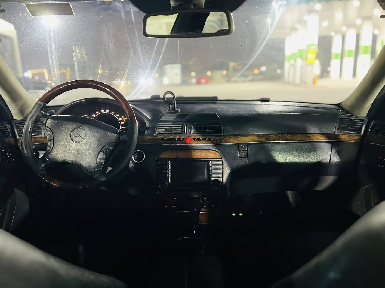 سلام عليكم  مارسدس موديل 2004
S500 فول مواصفات 
رادار تحكم ستيرن تحديد مسار 
رقم كركوك صاحبهه شرعي بلبصره
سعر ١٢٠ وبيهه مجال الشراي 
الاستفتار ع رقم 
***********
كفاله عامه
