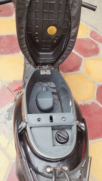 للبيع ارواقها كله كامله مكاتبه وكلشي  نظيفه نضافه فولل ومكفوله بس عدا ...