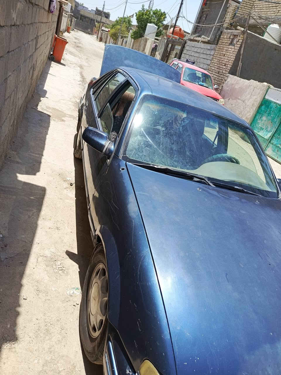 السلام عليكم سيارة برنس موديل 92 للبيع  رقم بغداد كير عادي محرك نظيف اللون اخضر غير محدد شرط التحويل  السعر 25 وبيها مجال للاستفسار الاتصال على الرقم ***********
