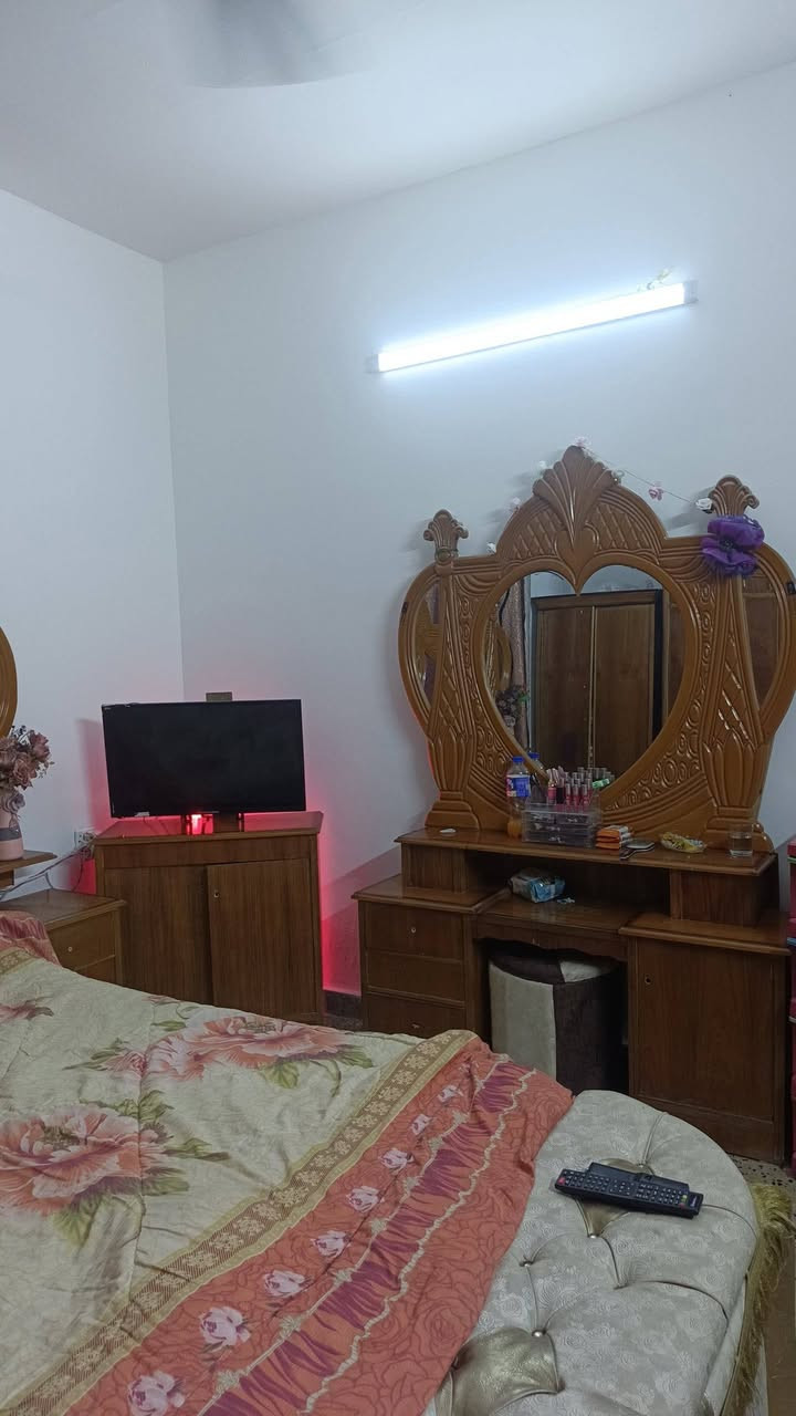 غرفه للبيع بغداد حي الجهاد
***********
