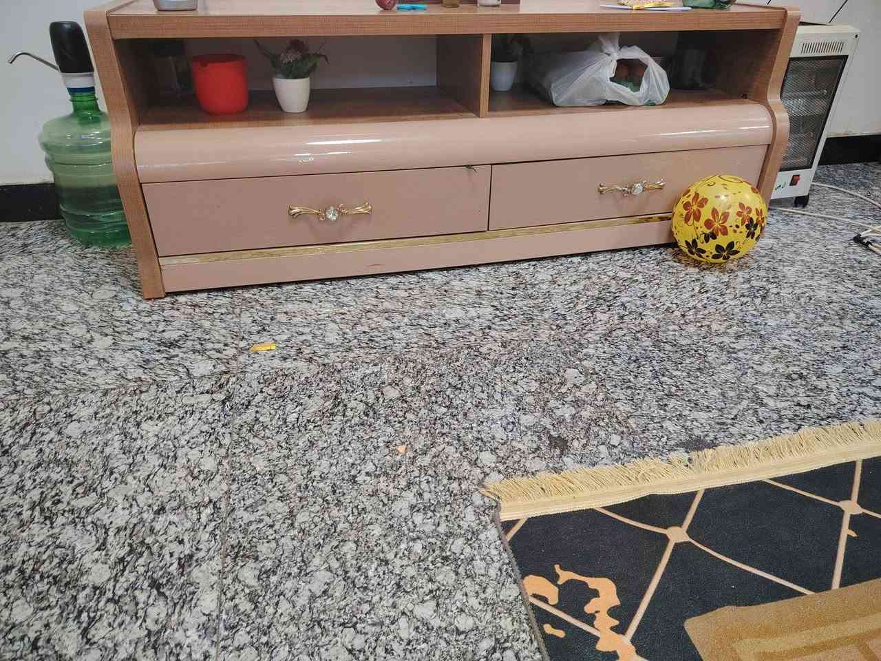 غرفة تركيا درجه اولى مو من هاي الغرف السوكيه ١١ قطعه نضيفه جدا للبيع  سعر ١٥٠٠
مليون وخمسمية الف مكاني بغداد الأمين  ***********
