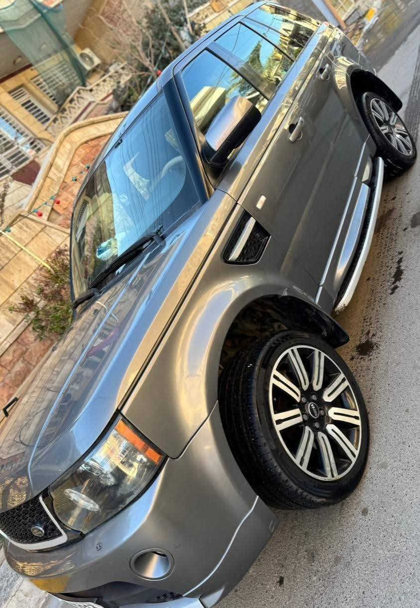 سلام عليكم 
للبيع او مراوس
رانج روفر  موديل 2010 
RANGE ROVER 
السياره رقم بغداد الجديد هزه وسنويه جديد
كير مكينه كفاله
بيها 3 قطع صبغ لجماليه  فقط الباقي مكفول
السياره كلش جديده 
مواصفات فول
تخم تايرات جديد
بصمه تشغيل بصمة بيبان بصمه 
السياره مكينه ثمانيه سلندر العادي بدون سوبر المرغوب شلعه ومعدل فول
السياره كشنات جلد 
2 كشن كهرباء
ستيرن كهرباء
كشنات تدفئة
نظام صوت (هارمن كوردن)
شفتات ستيرن 
مري جانبيه كهرباء وتنزل من ترجع 
شاشات خلفية للصف الثاني 
فتحه سقف 
بجم زنون
 بوب بصمه 
فتحة سقف
أناره ترحيبيه 
خزن ميموري
كامره خلفيه
هاندبريك كهرباء
٨ وسادات هوائية
خمس وضعيات قياده 
السياره جكات تصعد وتنزل 
تحكم ستيرن جوبلسات صدر خلفي امامي جدد

سيارة نظيفه جداً
سعره125
بغداد بلديات 

للاستفسار***********
