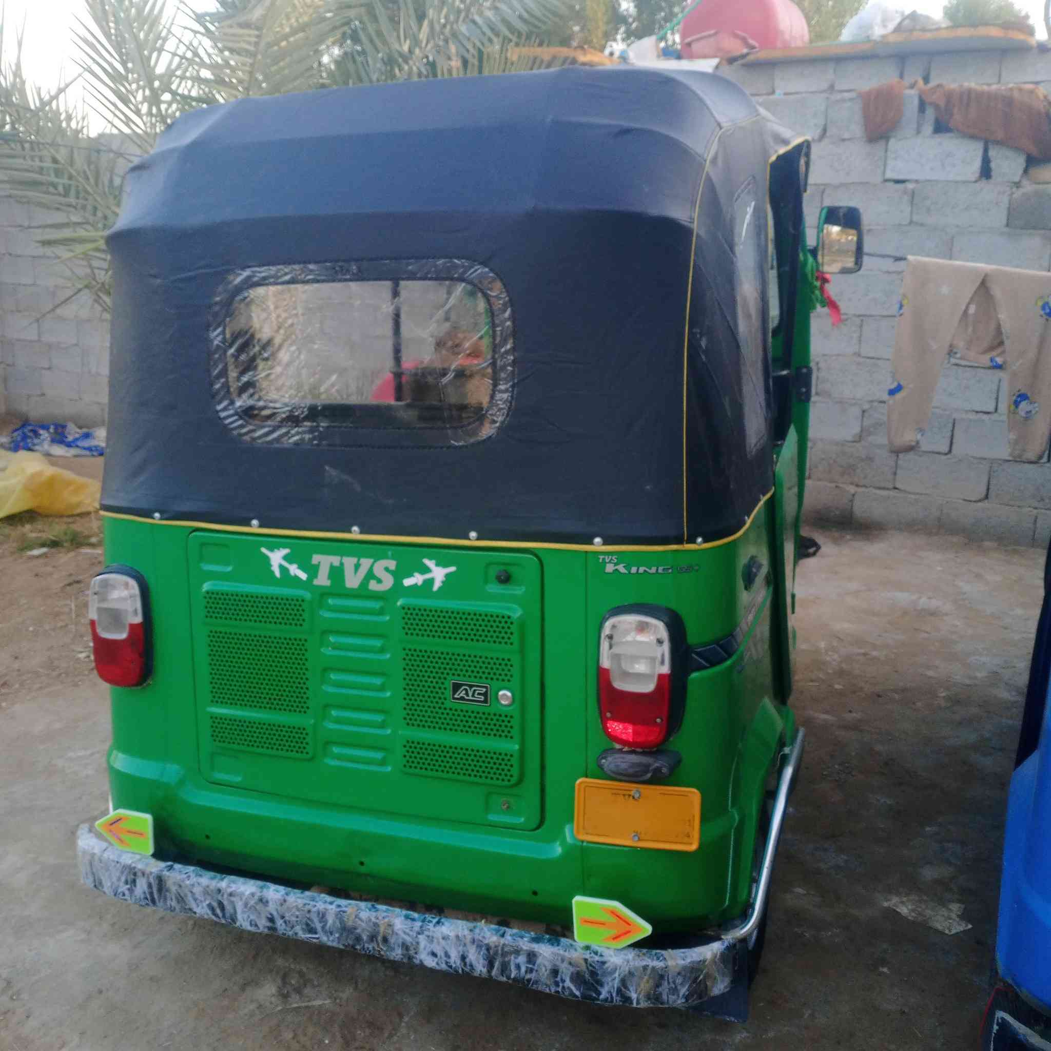 سلام عليكم تكتك موديل 22 بشهر 11 رقم عربي مكان بابل القاسم السعر 7200 ليحب يتصل على الرقم ***********
