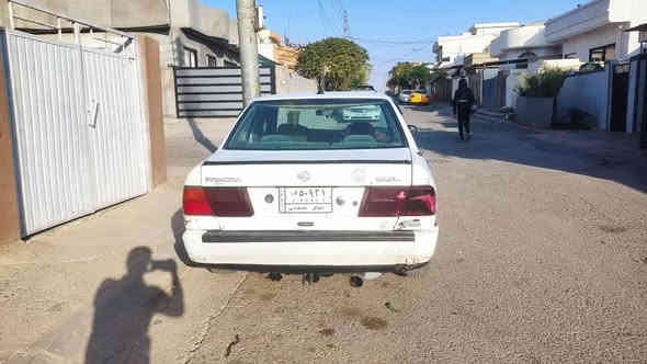 نیسان بریمەر 
مۆدیل 1991 سندوق 
حەجمی مکینە 16V کابریتە 
گێڕو مەکینە بەشەرتی هەزار فیتەر 
لایت و بەگلایتو فڵچەو چواری و دوجام کارەبای ئیشەکات 
سەیارەکە تابڵێی جوان و بێ مەسروفە تەنها تایەی دوای سایەقی دەنگی بۆڵبرینی تیایە 
ڕەقەم دیـالە ی سەنەوی سەوز 
ڕەقەم ئەڵمانی 
بەشەرتی کەفیلی ماڵی مەدەنی و دزیاری و ئەوەلیات ئەیفروشم 
خۆم هاتوچۆی کەرکوک و دوزی پێ ئەکەم کێشەی نیە 
 نرخ 13وەرەقەو مەعامەلەیەکی زۆر کەمی تیایە 
تکا ئەکەم مشتەری نیت پرسیاری مەکە و چات مەنێرە بزانم مشتەری نیت جوابت نادەمەوە 
لەگەڵ رێزم بۆ هەمو لایەك 
ژ..م ــــــ***********
*********** شمشمل
