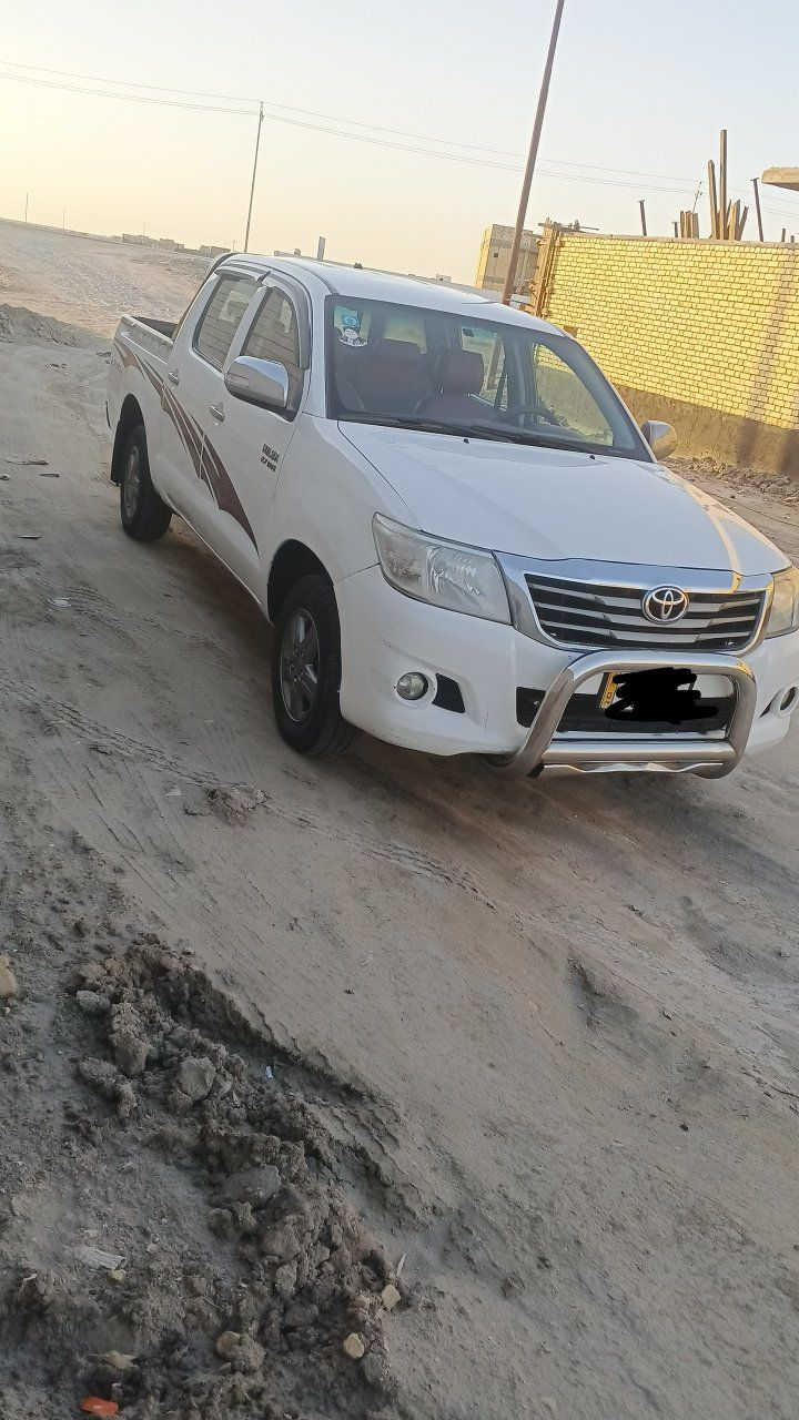 السلام عليكم سياره بيكم هايلوكس 2013شاصي 19گير ومكينه وحداديه جدد خير من الله رقم نكليزي واسط  رقم الهاتف ***********   ************ مكان السياره ناصريه
