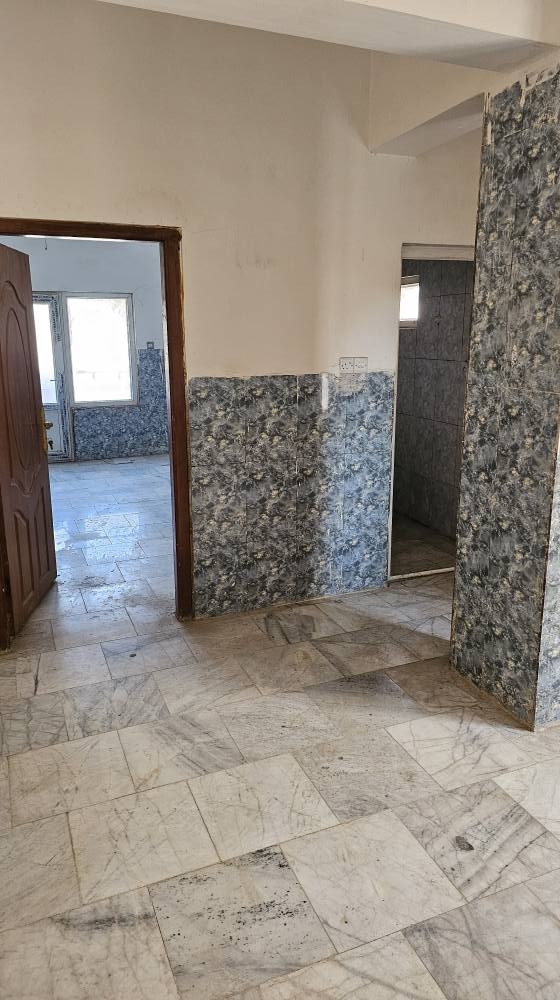 عيادات ومكاتب للايجار بأسعار مناسبة‼️ 
العنوان : بابل - الحلة - شارع الري 

للتواصل او الاستفسار : *********** حلة, بابل
