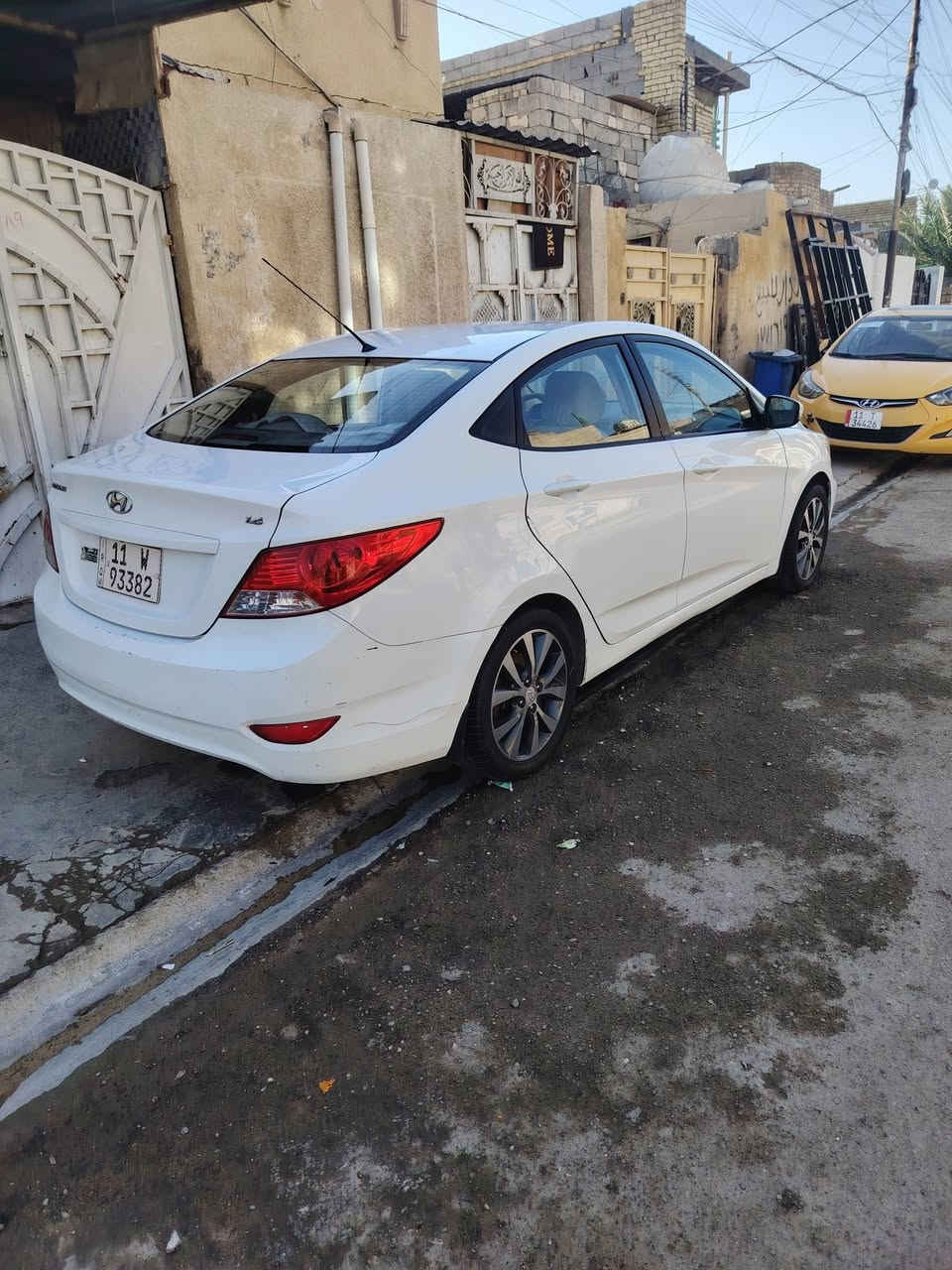 أكسنت ١٥ خليجي مكفوله من صبغ تبديل بيه شبر صبغ بلدوسه وبيه رصعات بصيطه محرك كير تبريد خير من الله مكان السياره بغداد حي النصر قرب العبيدي السعر ٩٥ بيه مجال بصيط محرك ١٦٠٠ قطرتين ***********
