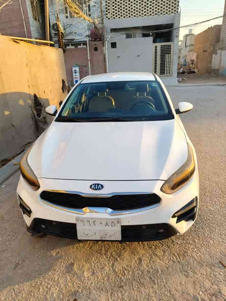 السلام عليكم. سيراتو البيع
مديل 2021
محرك 1600
رقم اربيل
موصفاته كدامكم
السعر 145 
استفسار ***********
