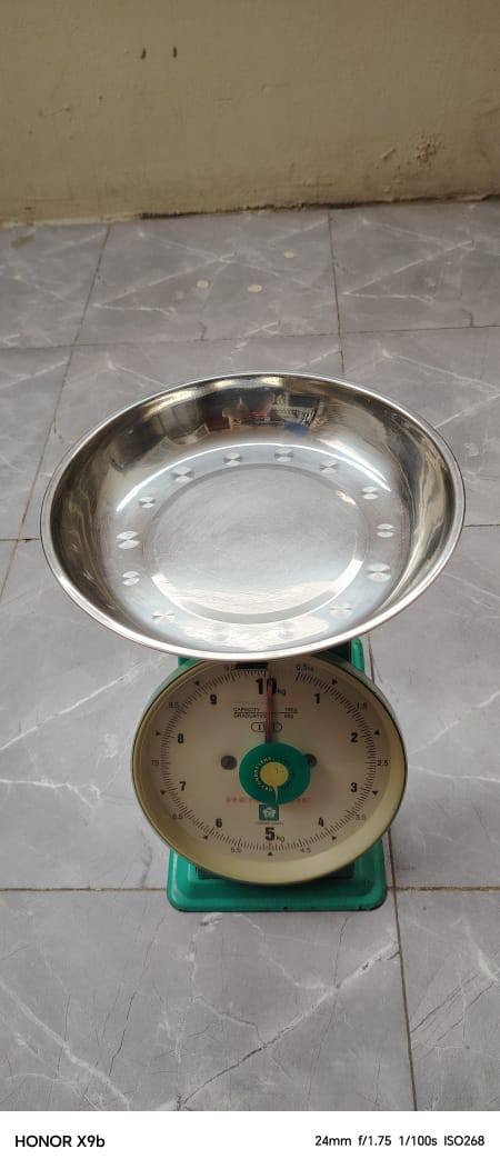 ميزان ساعه للبيع نظيف جدا ابو ١٠ كيلوات. للأستفسار ***********
