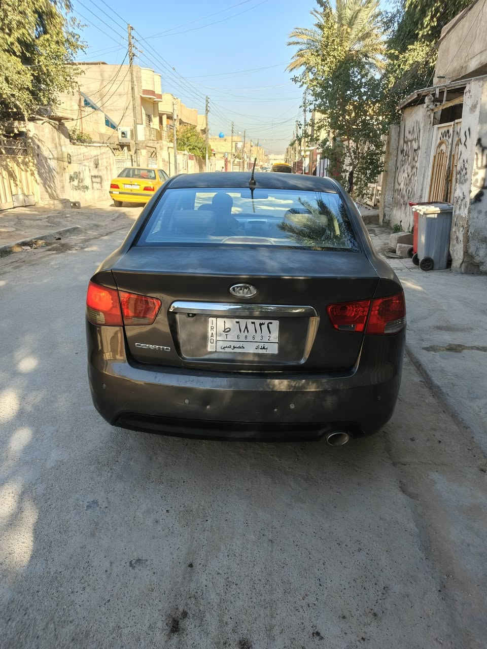 السلام عليكم
كيه سيراتو مديل ٢٠١٢ خليج فول موصفات بصمه مري شفط فتحه شفتات بل ستيرن بيه اشخوط قليله وجراد خفيف انتها السنويه ٢٠٢٨  السعر ٩٥ وبيه مجال قليل
العنوان الدوره
***********
