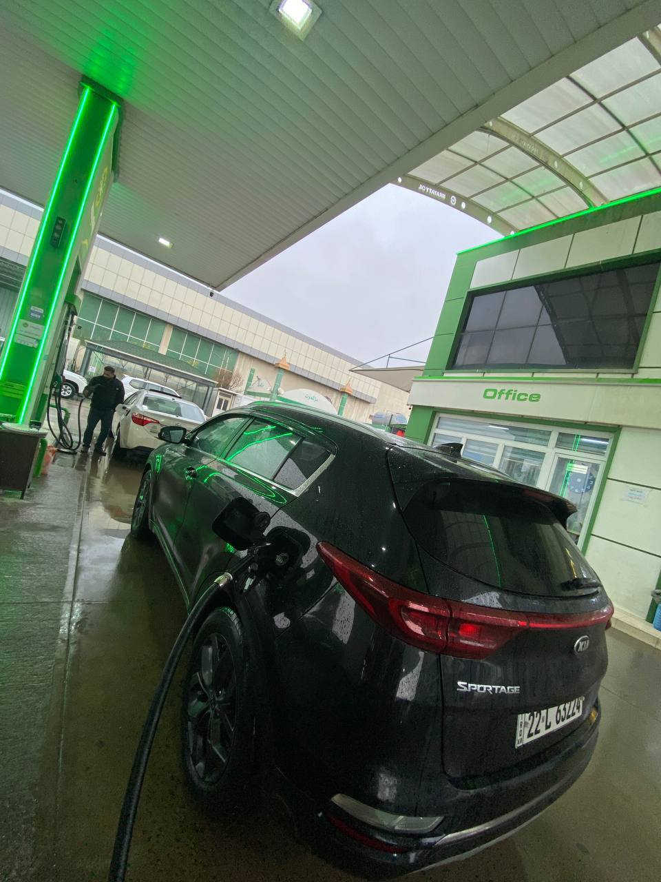 السلام عليكم سبورتج للبيع موديل 2021مواصفات نص فول كشنات جلد تتفاة بل كشنات تحكمات ستيرن فور فيل ويل كب شاشة كبيرة رادار امامي مري شفط اشاير مري السيارة ماشأالله ما ناقصهة اي شي بسعر 175ورقة و بي مجال للستفسار التصال ‏
‪0770 052 7898‬‏ مكلف بل نشر
