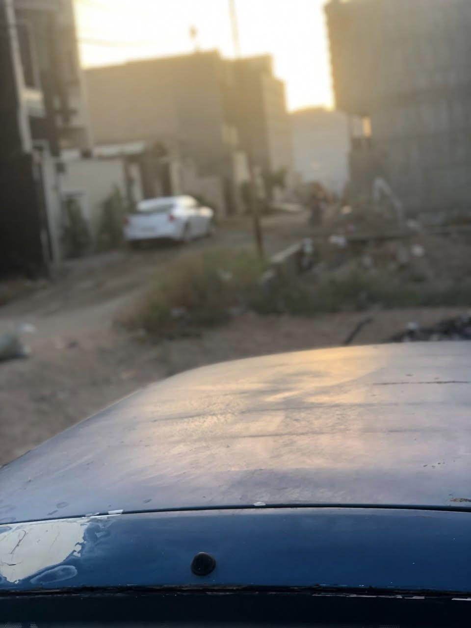 سبورتج للبيع كير ومكينه بلاد وبشرط صدر امامي خلفي جديد تخم تاير جديد رقم انكليزي بغداد باسمي تحويل ثاني يوم فرر ويل شغال كير عادي سياره جهازه من كلشي نقوصات خفيفه وعوزها صبغ سعر ٤٠ وبيها مجال رقم*********** هاتف و واتساب
