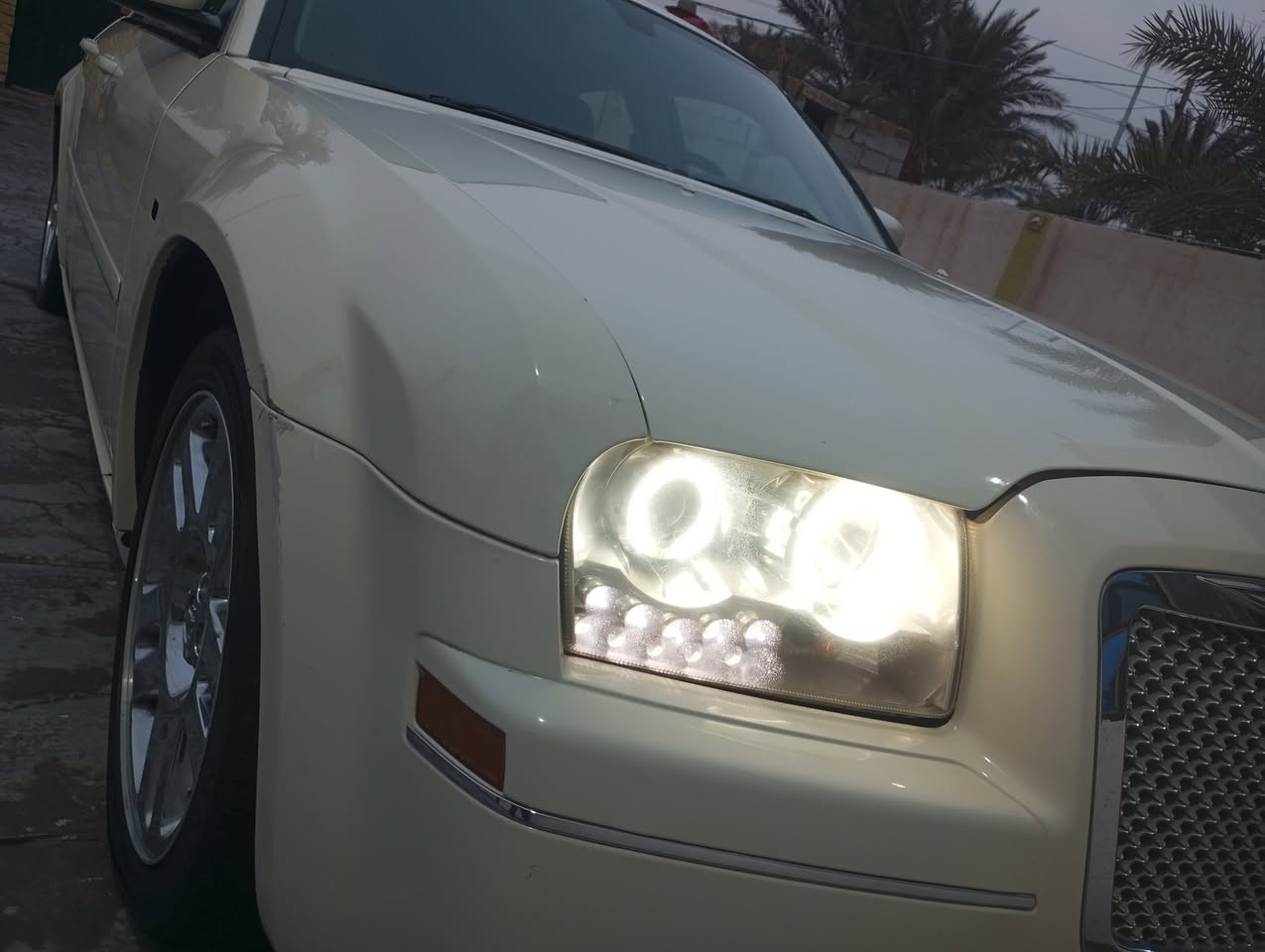 أوباما 10(ادوات) (ادوات) فول واحد على واحد ماعدا البصمه مرقم شمالي على رقم الشاصي سنويه لل٢٧ جاهزه للأخير گير مكينه كفاله.بدي من الدعاميه للدعاميه كفاله من الزلغ والشخط.الشكل التذكاري الرئاسي.مكينه 3500 ويل مكسيكي حجم 20 اكزوز رياضي محترف سياره من ايدك للشارع حداديه جديده سبير ما نازل ادامه كامله للسياره تبريد تدفئه تخم تاير . جاهزه للأخير. للبيع او للمراوس حسب القناعه فقط كوري .
 المكان النجف الأشرف. السعر 50 وبيها مجال حق الجيه لتعبني ولااتعبك ولاتسولف اهواي وتسال كلشي موضح وكلشي مفهوم شراي الله محييك موشراي اعبر المنشور وربي يرزق الجميع..
للاستفسار والاتصال. خاص مفتوح متواجد 24 ساعه .او الإتصال.*********** بي وتساب 
 اخوان الي تعجبه هوه يجي وكلشي مذكور
