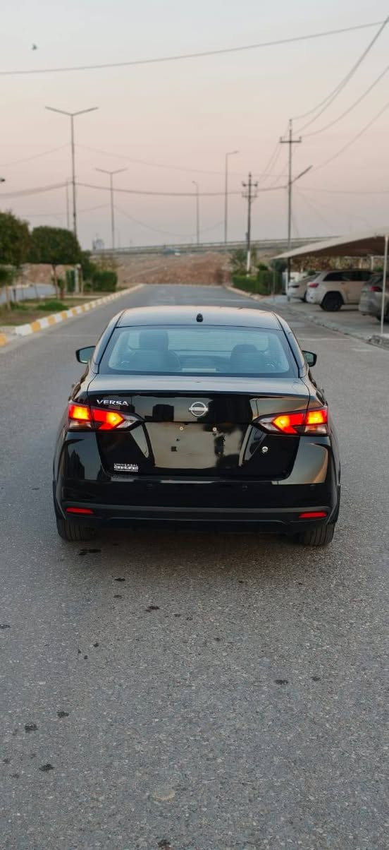 للبيع نيسان فيرسا 2024 فئه s لون اسود مرقمه كامل أربيل هزه جديده سنويه جديده  للبيع سياره للاستفسار *********** او *********** بغداد, العراق
