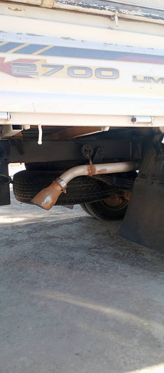 كيا حمل 2700 
موديل ٢٠١٣
سنوية جديدة بأسمي 2028 رقمه نجف    تحويل بأي مكان اني حاضر 
السياره تعمير جديد صدر جديد بالباكيت تخم تاير وسبير 
محرك وشاصي مكفول 
السياره بدون اي حادث فقط بنيد مبدل والباقي كفاله عامه
السيارة جاهزة من كلشي متحتاج صرف 
كهربائيات فوول 
محرك تجفيت قبل شهر  مابي لاتنقص ولابخار 
السيارة كلش حلوه ابيعها لجناي ابيع هيه والمحجر
 ***********
***********
