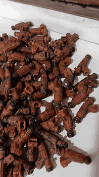 اللهم صل على محمد وآل محمد 
وجبة نوزل بيجو الفرنسي لكل السيارات الايرانيه سمند بيجو سايبا طيبه والسيارات الصينيه محركات 1600 والسيارات الاوبترا 
للإستفسار *********** واتساب
