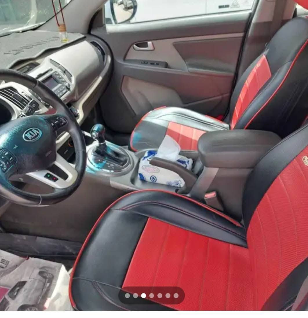 سبورتج خليجي 2014
مكفوله من الصبغ والتبديل بيها بس طعجه صغيره بلصدوق موجوده بلصوره 

ماشيه ١٣٥ بسمي تحويل مباشر 

مواصفاتها كشنات جلد تلبيس اشاير بلمري مري قلاب كامره حساس خلفي 

تخم تاير جديد باتري جديد السياره بلاديه

السعر  155   وبيها مجال  
***********
