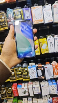 ايفون 13 ١٢٨ • بطارية ٨٠ • دبل خط