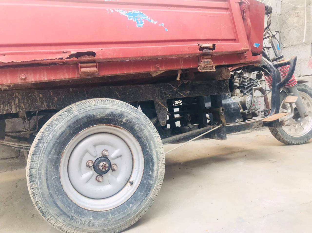 السلام عليكم ستوته اورق صوليه ديوان لسعر 750 مكاني الزبير لشعيبه ***********
