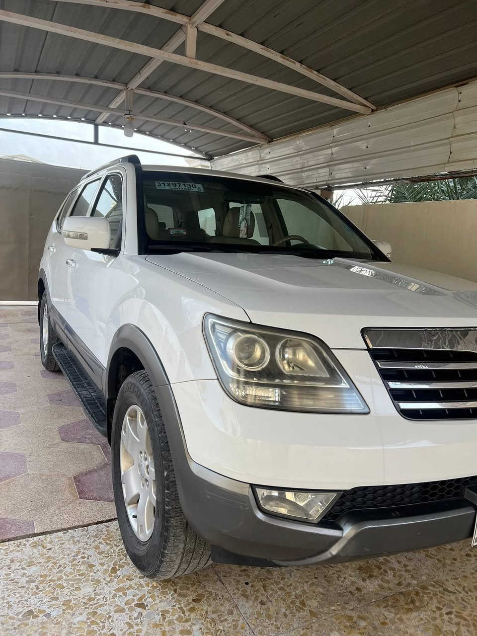 🌷ببركة الصلاة على محمد وآل محمد 🌷
للبيع كيا مهافي موديل 2012  
لون ابيض  رقم بغداد
 سياره مكفوله من ضربه من تبديل من صبغ شرط السونار مواصفات فول واحد ع واحد AWDالفور ويل بصمه تشغيل وبصمه ابواب كشنات جلد وكهرباء فتحه سقف 
كير  ومحرك مكفولات برغي ممفتوح بيهن على وضع الشركه مكينة 6 سلندر 
7 راكب 
3 ثلاث قطع تبريدً 
 شاشه كبيره 
وكامره دواره 
فول تحكم ستيرن جهتين 
 لد امامي ولد خلفي  نضام منحدرات
 كشافات زينون لايتات 
ويل كب كبير 
كشن كهرباء  داخل لونين بيجي واسود وبعد بيها مواصفات اكثر / مكان سياره الأنبار /الخالديه /حصيبة الشرقيه 🌷
للاستفسار الاتصال على 
الرقم *********** 
#السعر_165🌹 وبيها مجال  للشراي
ملاحظة ⚜️ السيارة كاملة بدون اي نقص
