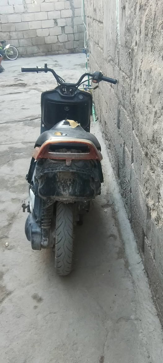 فراشه للبيع سعر 100وبيها مجال المكان البصره ابي الخصيب***********
