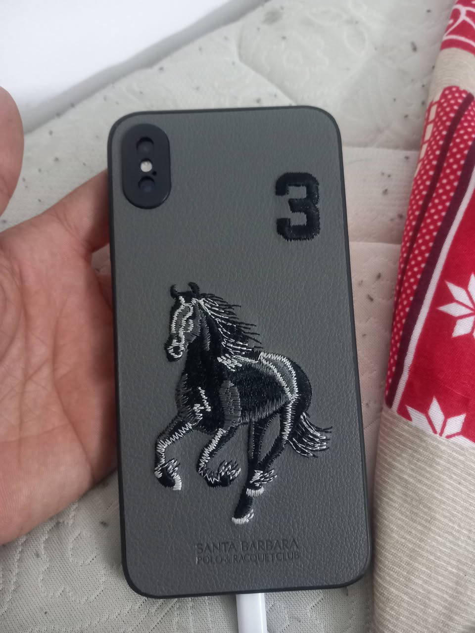 ايفون اكس ماكس للبيع او مراوس بايباد
ذاكرة ٢٥٦ 
بطارية ٧٥ 
الضهر مكسور والكامرة الخلفية واكفة 
انطيك وياه شاصي كامل وكامرة خلفية وامامية 
سعرة ١٥٠ 
مكاني بغداد الزعفرانية


**إذا كنت صاحب هذا الإعلان وتريد حذفه لأي سبب، رجاءا أرسل رسالة إلى الدعم الفني**