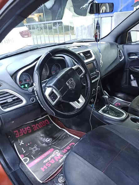 دوج افنجر للبيع 2012
محرك 2400
sxt
تحكم شاشة 
بيها ضربه بجم بس بدون شواصي 
محرك وكير خير من الله 
سنويه وهزه جديده 
السعر 65 وبيها مجال 
***********
