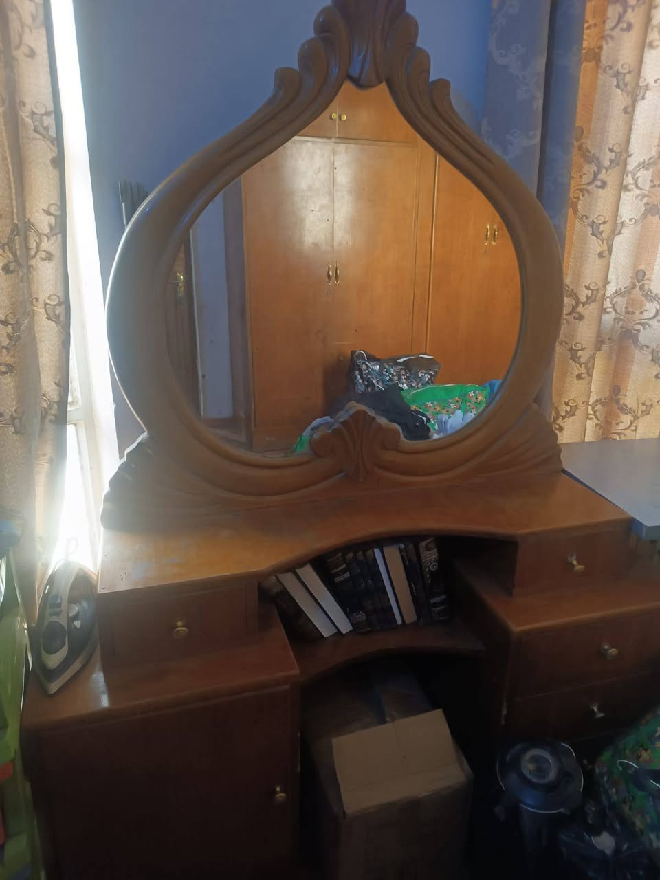 سلام عليكم غراض بيت نضيفات لبيع امكانه البلديات هاذ رقم ***********خاض ماكو مكلف بل نشر
