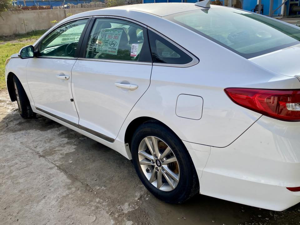 السلام عليكم
سوناتا موديل (2017 ) وارد أمريكي 
صور الحادث موجوده الضرر فقط الحادث 
الباقي السياره كلها (كفالة عامة)
كير مكينه حداديه كلة كفالة 
رقم بغداد تحويل ثاني يوم 
السعر 130$ 
مكان السيارة ميسان 
للاستفسار اكثر (***********)
