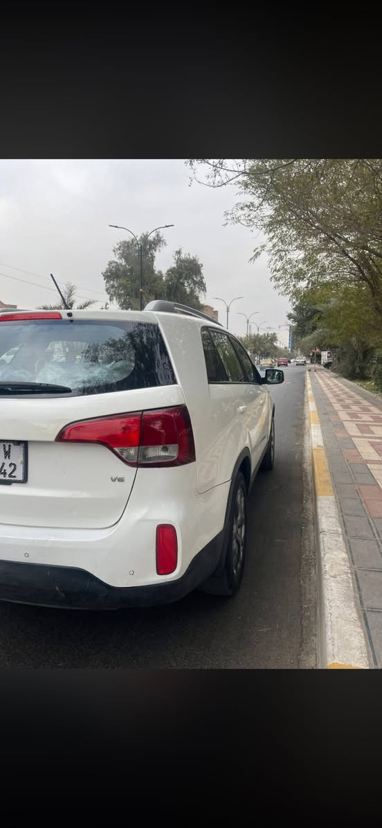 سلام عليكم سورنتو موديل 2015 وارد خليجي بدون صبغ ولاضرر شركة العامة السيارة جلد  اشاير مري كامرة خلفيه رادار تثبيت سرعه السيارة رقم بغداد مشروع وطني تحويل ثاني يوم السيارة جاهزة من كير محرك صدر تبريد تخم تاير جديد العنوان بغداد جكوك للاستفسار عن رقم تلفون *********** السيارة  السيارة ٦ اسلندر
