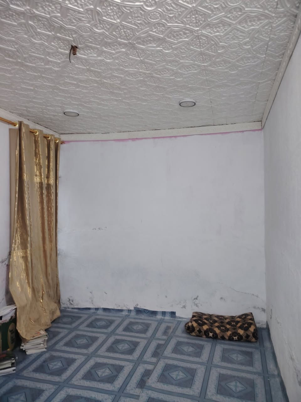 السلام عليكم بيت للبيع طابو صرف المساحه 140 متر غرفتين وصاله ومطبخ واستقبال حي العسكري قرب مدرسة كميل الابتدائية الاستفسار *********** بيه واتساب
