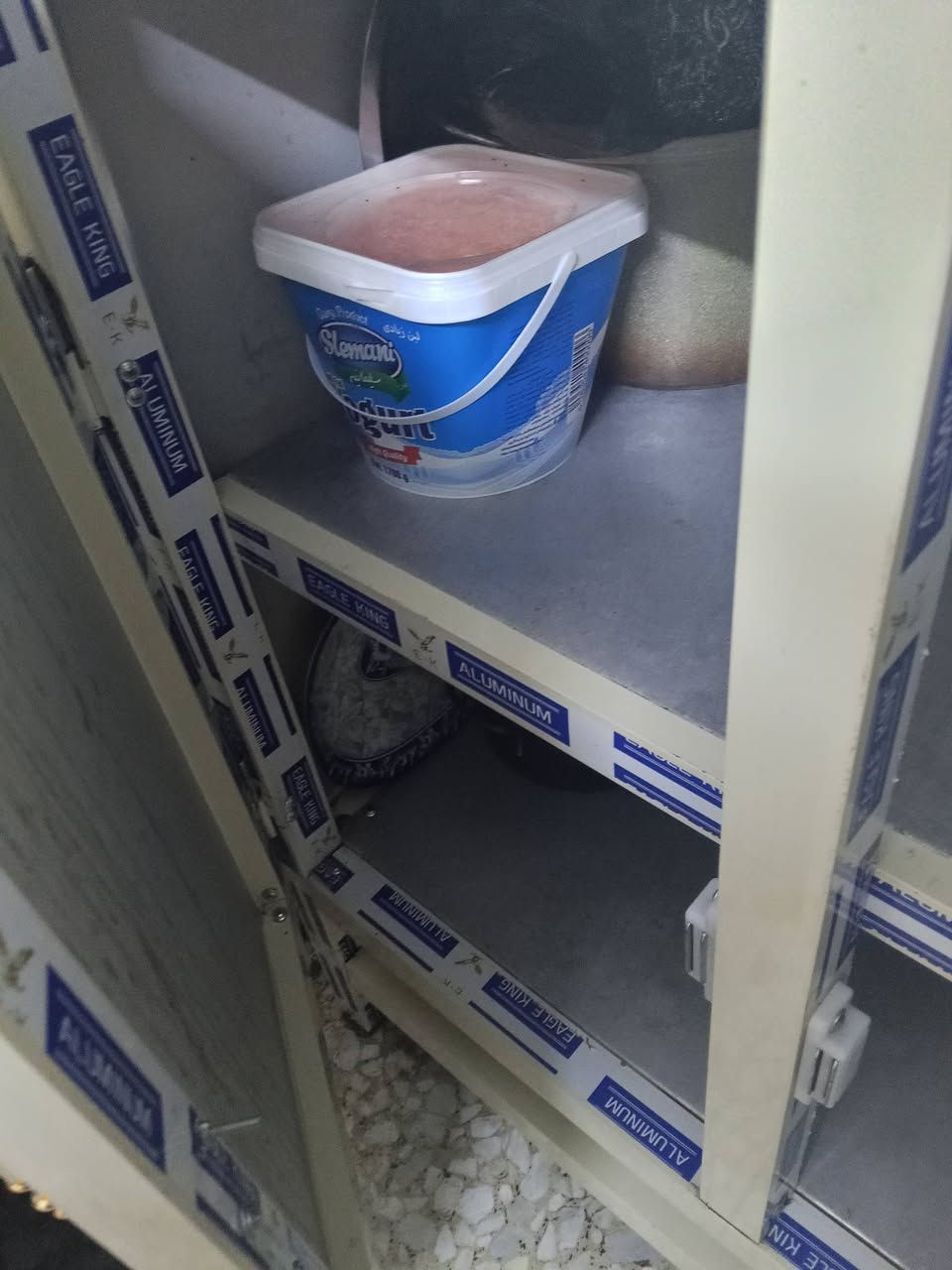 كاونتر متر وعشرين تزكام نظيف وجديد سعر 180 عنوان رائاسة العبيدي شاع عشرين ***********
