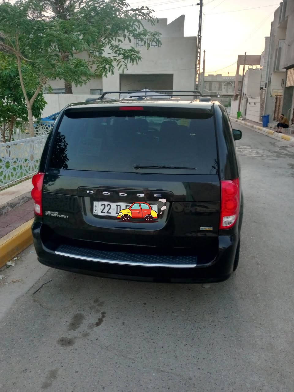 السلام عليكم ورحمه للبيع فقط دون كرفان 17رقم شمالي جديده بسمي رقم اربيل محرك وكير  على وضع الشركه ما 
اتخلى عليها ولا دينار رقم انكليزي
تشغيل عن بعد 
نظام ايكو 
شاشه كبيره 
كاميرا خلفيه 
لا يت زنون 
ثلاث قطع تبريد 
كم كهربائي ست قطع 
ويك اب جي تي 
مثبت سرعه 
تحكم السيري 
حادثه كلش خفيف نص كامل بدون ايرباك 
سعر المطلوب 170 وبيها مجال 
مكان السياره الانبار الرمادي 
بها سونار 
رقم ***********
